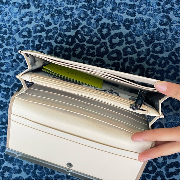 Ted Baker Wallet. - Picture 4 of 4